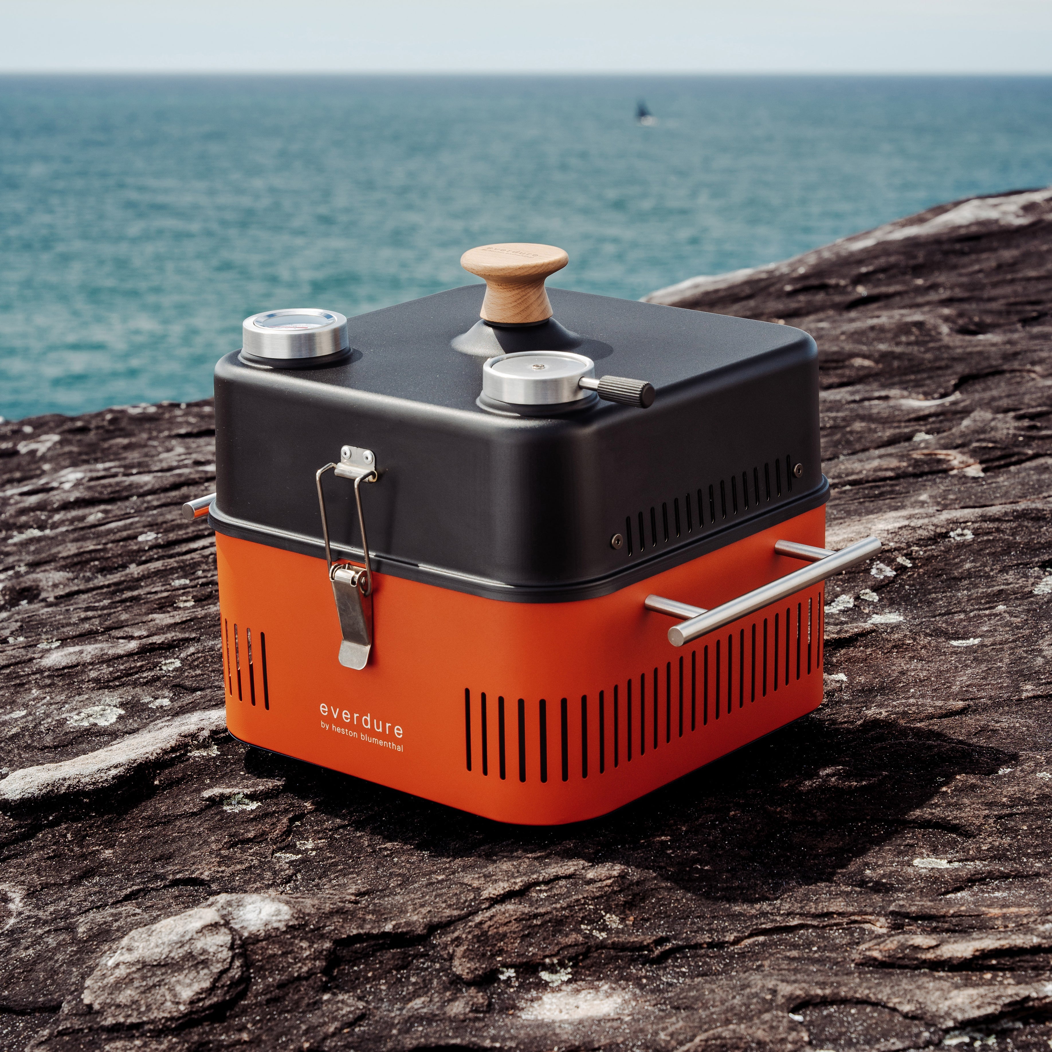CUBE™ 360 Roasting Hood | Everdure by Heston Blumenthal – Everdure CA